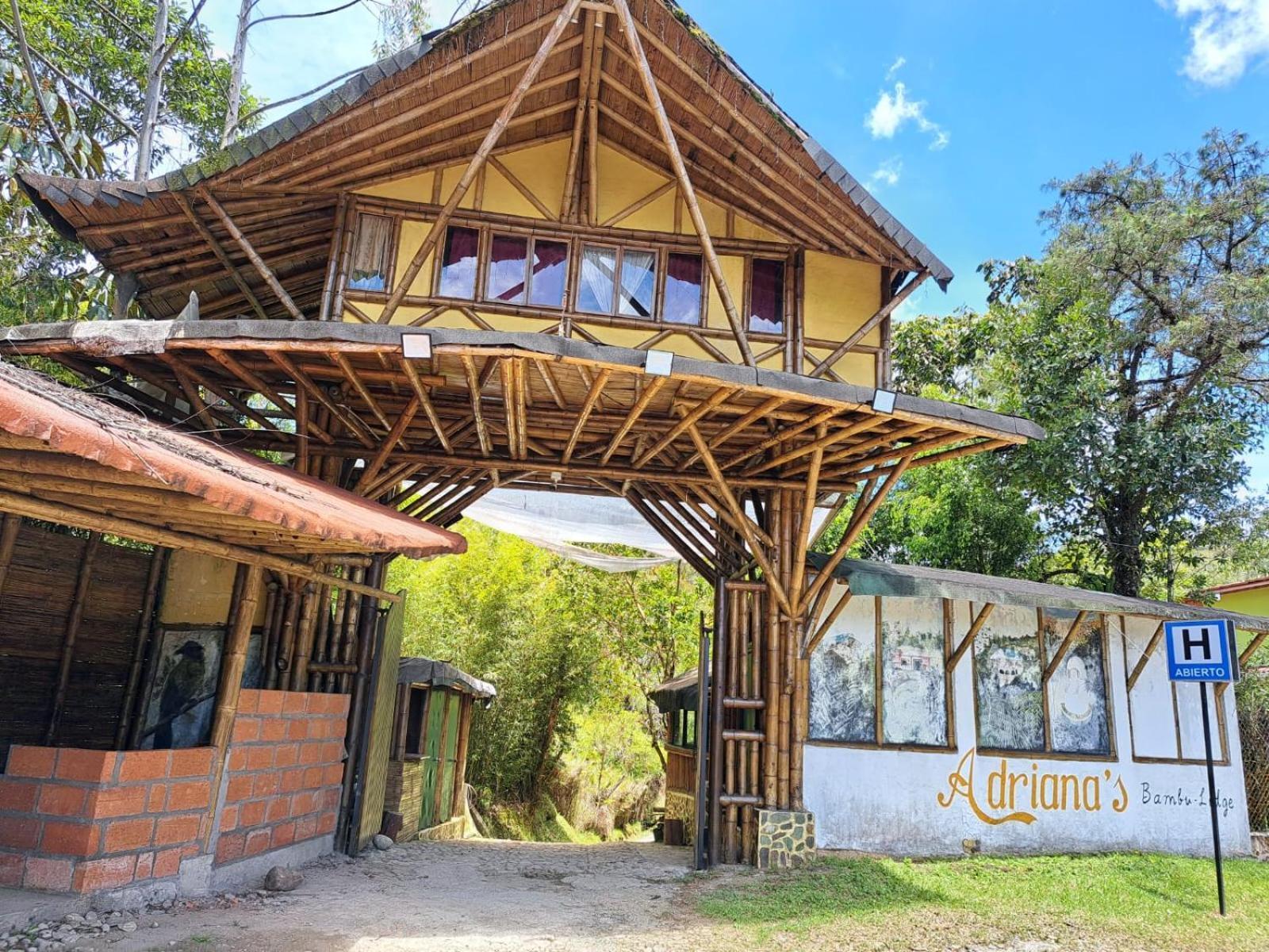 Hotel Guatape Adrianas Bambu Dış mekan fotoğraf