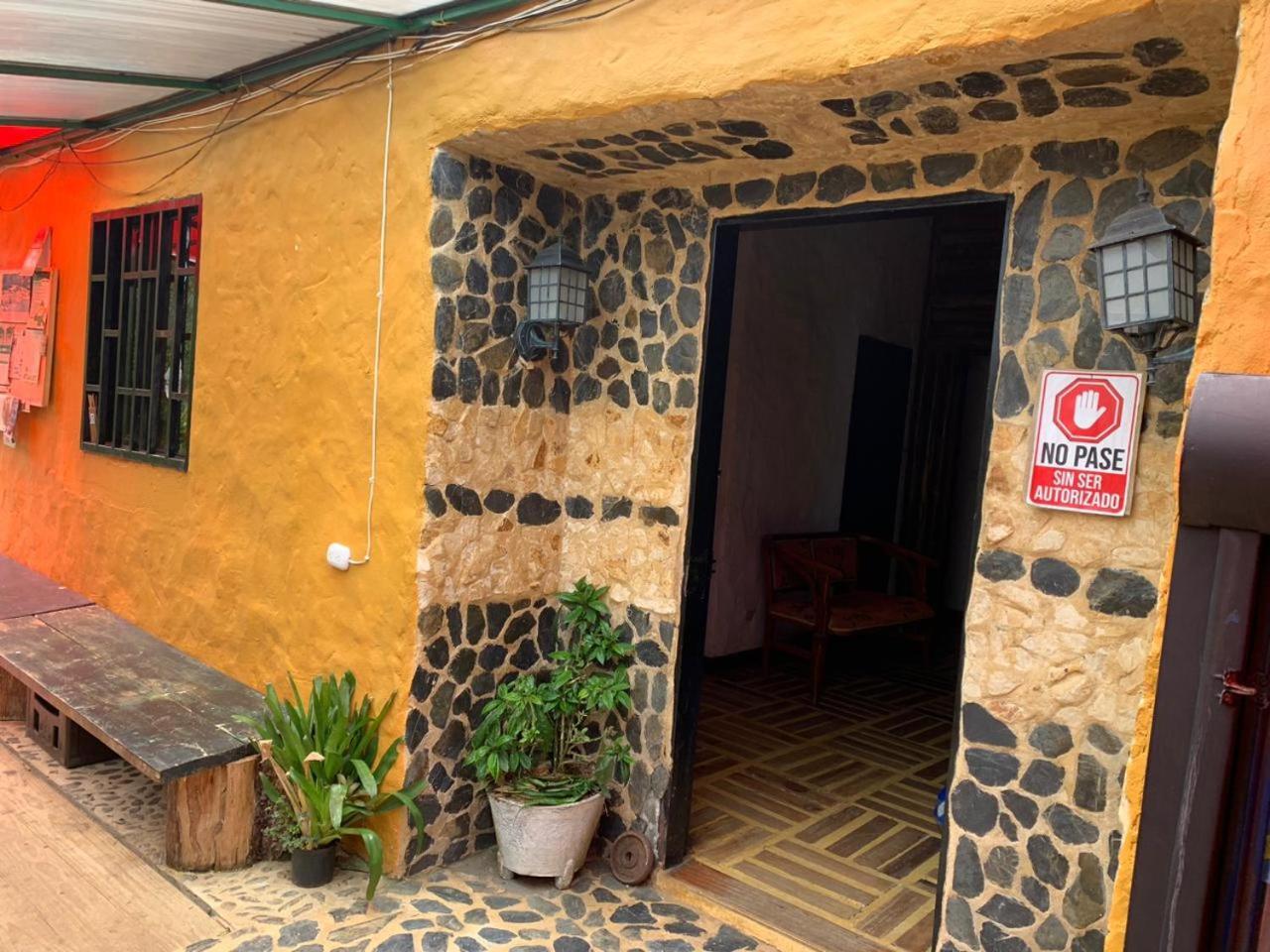 Hotel Guatape Adrianas Bambu Dış mekan fotoğraf